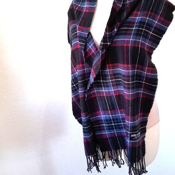 Scotland Cashmere Scarf - Picture 15 of 15